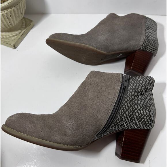 VIONIC Leather Booties Bromley Boots Zipper Ankle Taupe Gray Size 7 - Picture 10 of 15